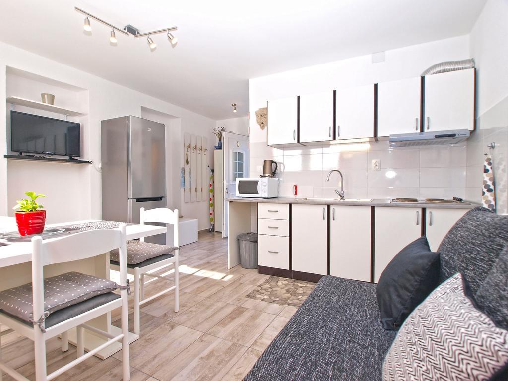 Apartment Nada 1451 Fažana Kültér fotó